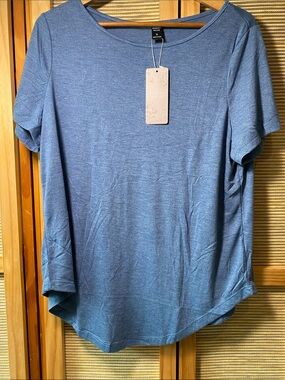 3 for $21!!  NWT Emery Rose Fitted Top Boat Neckline Sz XL
